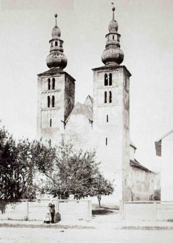Poză veche despre biserică